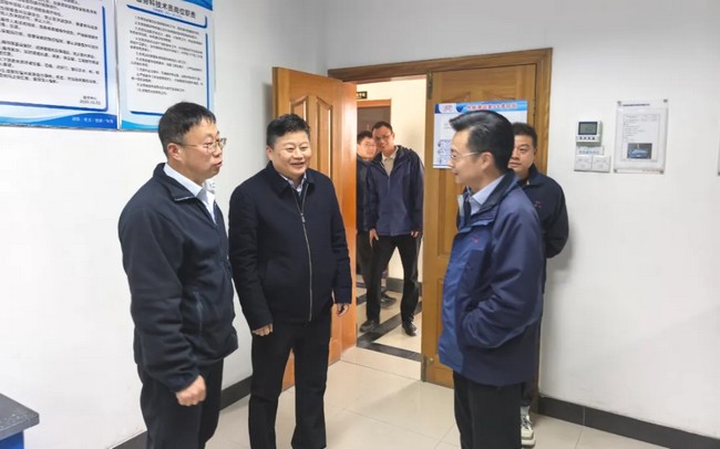 铆足劲头启新程 —— 公司董事长、总司理深入一线走访慰问